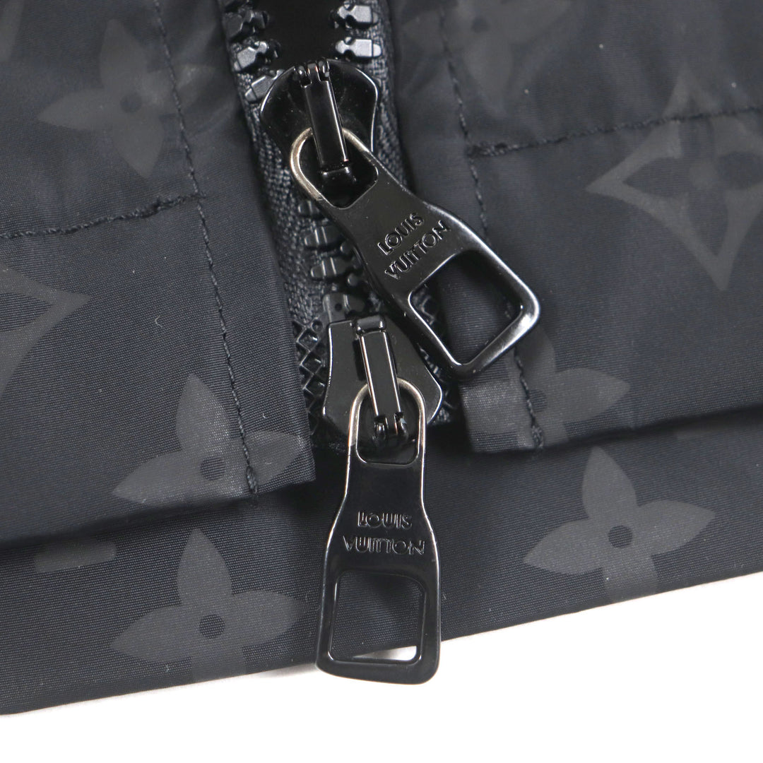 LOUIS VUITTON Mountain parka black Nylon mens 50 HNK48W