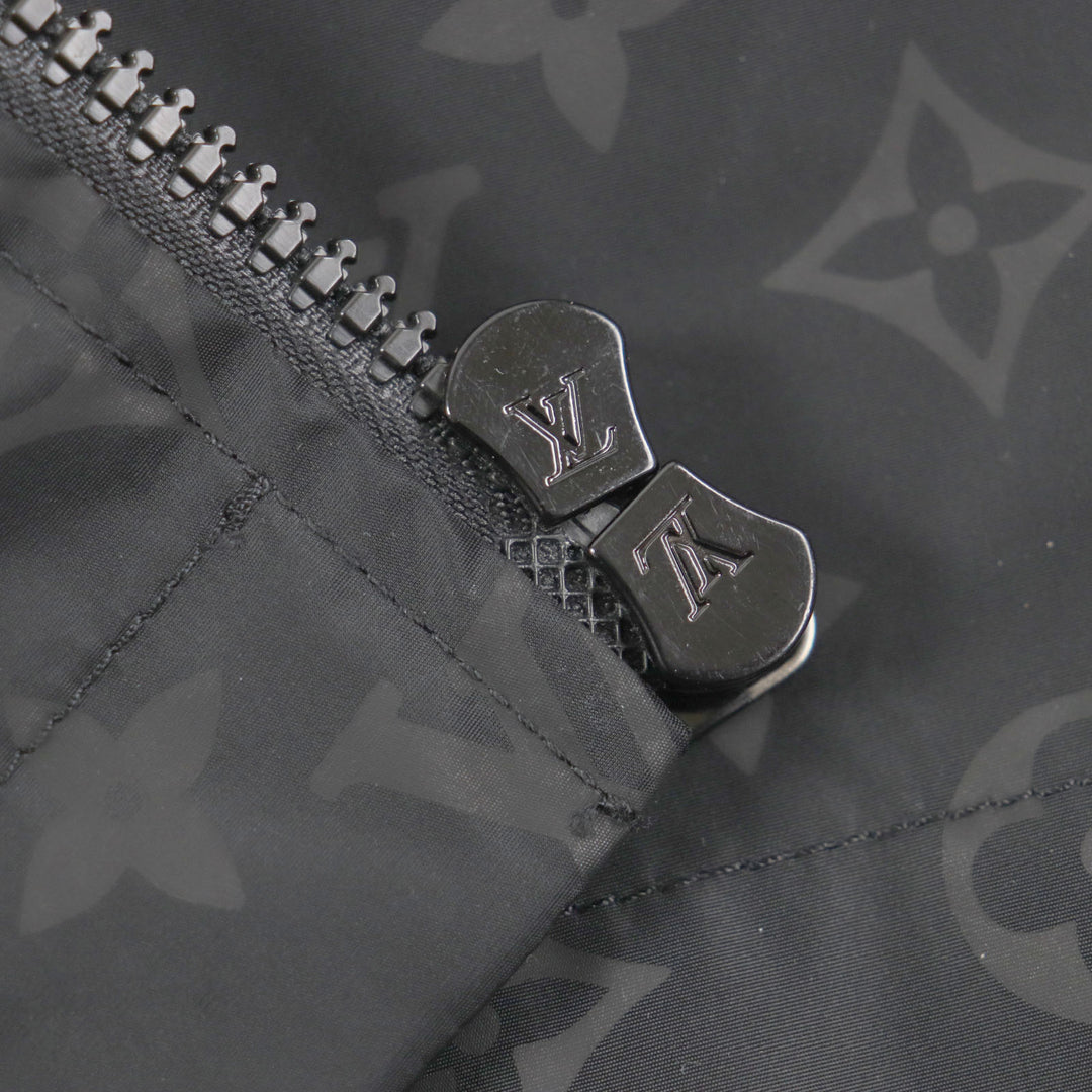 LOUIS VUITTON Mountain parka black Nylon mens 50 HNK48W