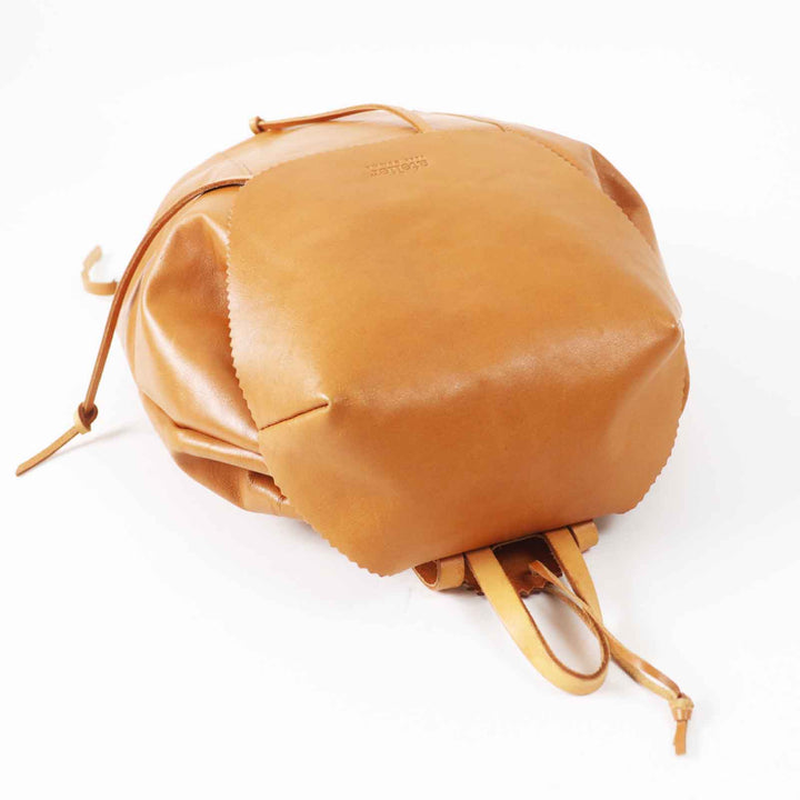 Great Backpack Â· Daypack Logo embossed all leather Camel leather Women