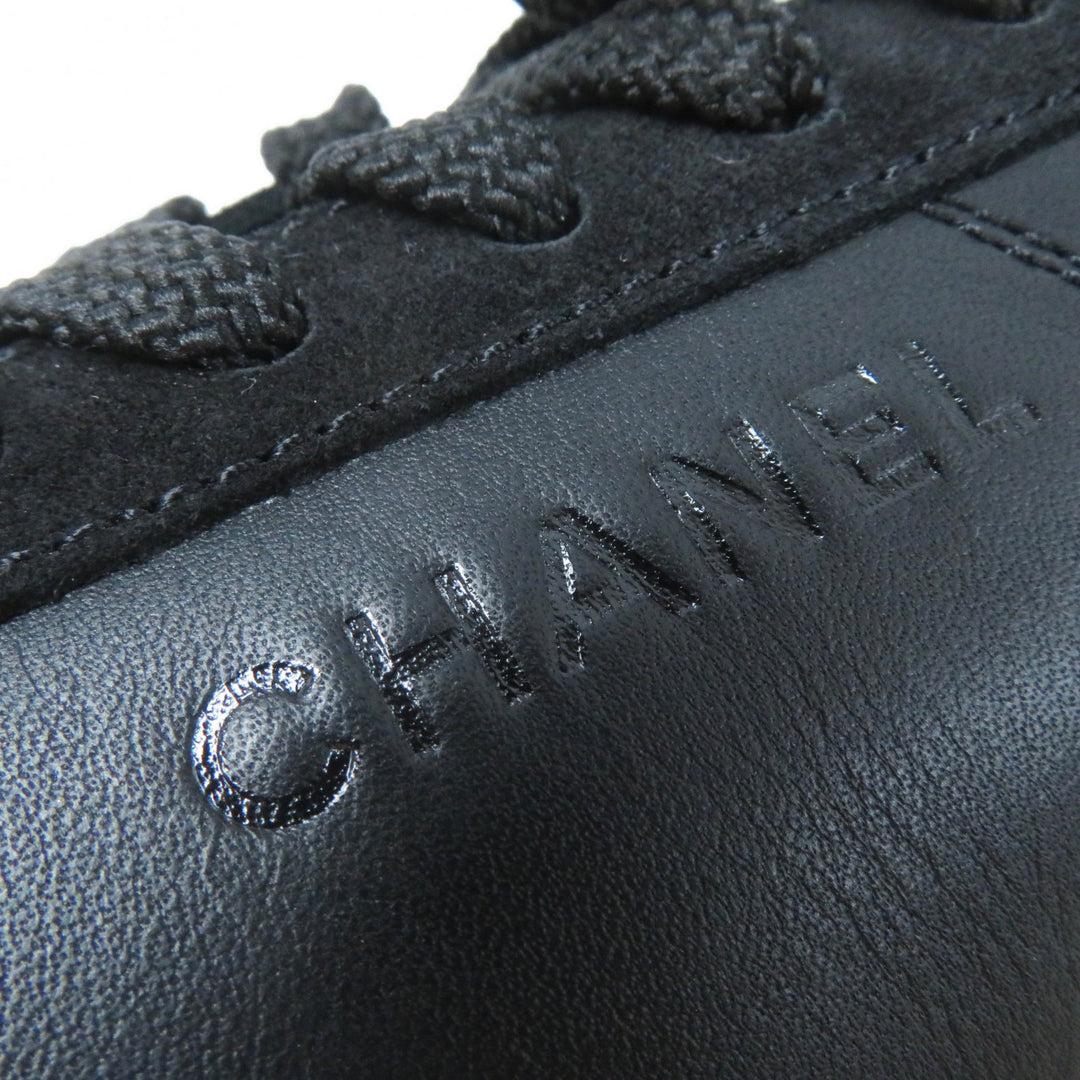 Pristine CHANEL sneakers Black White Calf leather Women 36 24S G45714