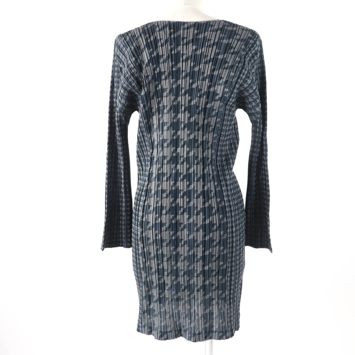 Great PLEATS PLEASE one piece Houndstooth Pattern V-Neck Charcoal gray 3 PP53-JT626