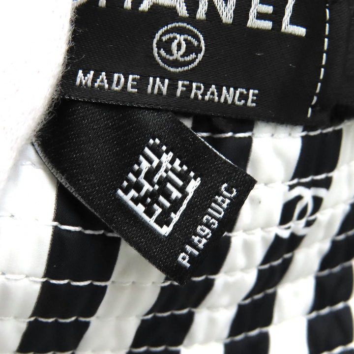 Excellent CHANEL hat COCO BEACH COCO Mark Bucket Hat Black White Women S AA9874