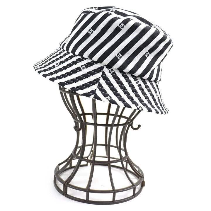 Excellent CHANEL hat COCO BEACH COCO Mark Bucket Hat Black White Women S AA9874