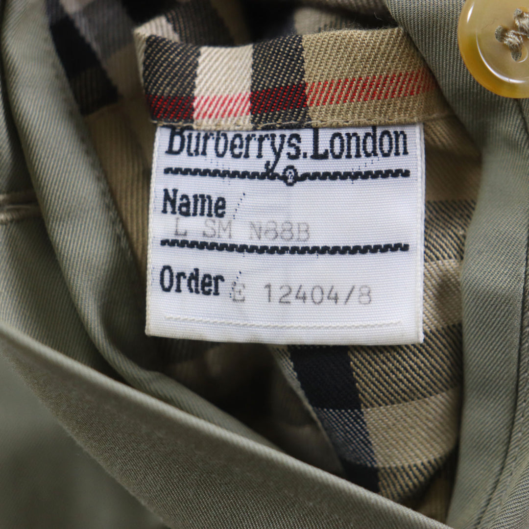 Very Good Burberrys coat Nova check pattern on the back, with liner, mens L