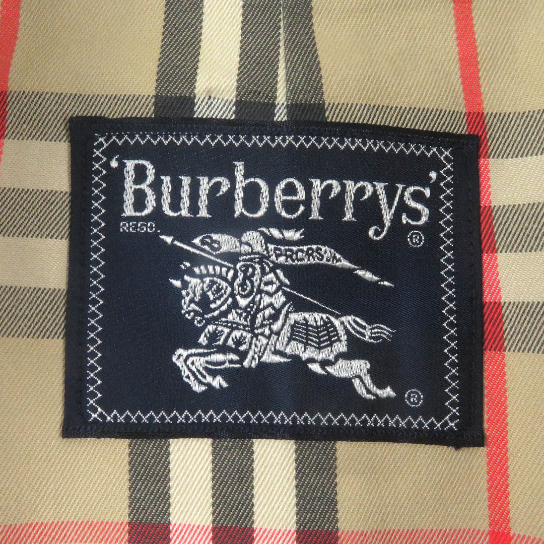 Great Burberrys trench coat Spring coat with Nova check pattern on the inside