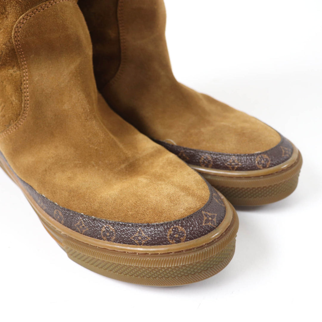 Excellent LOUIS VUITTON Knee-high boots monogram mouton Brown Suede leather 37