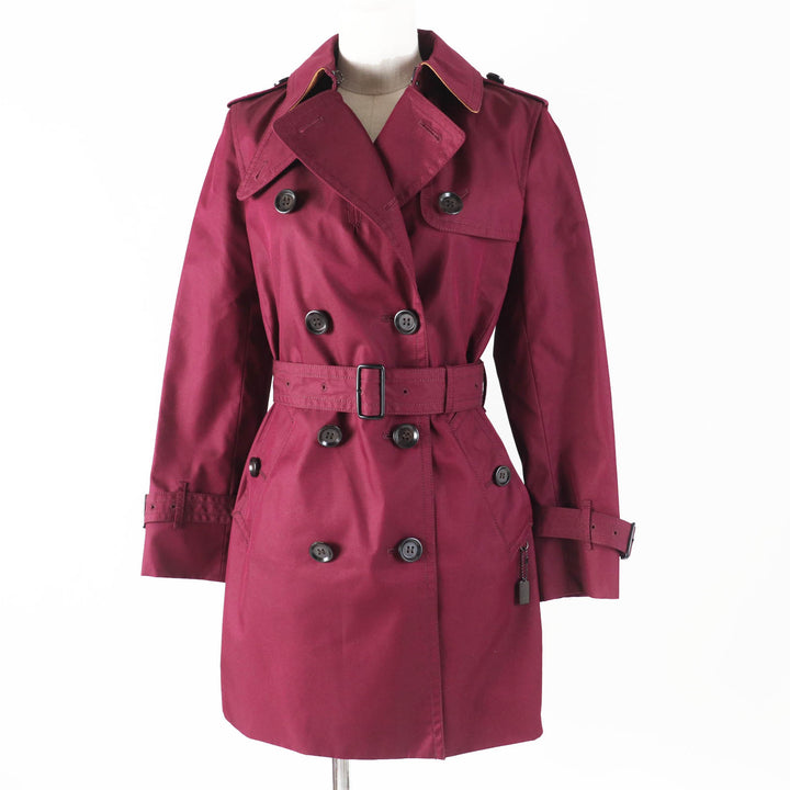 Pristine COACH trench coat Signature charm and logo button on the back, wine-red XS