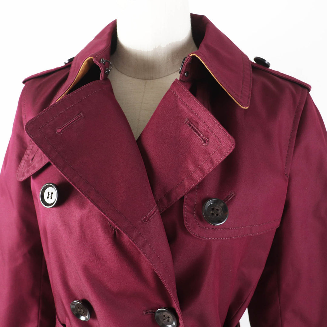 Pristine COACH trench coat Signature charm and logo button on the back, XS