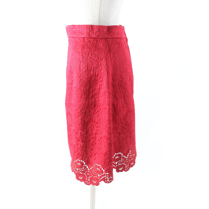 Excellent DOLCE&GABBANA skirt Floral pattern, all-over embossed, with lace, trapezoid Red cotton Women 40