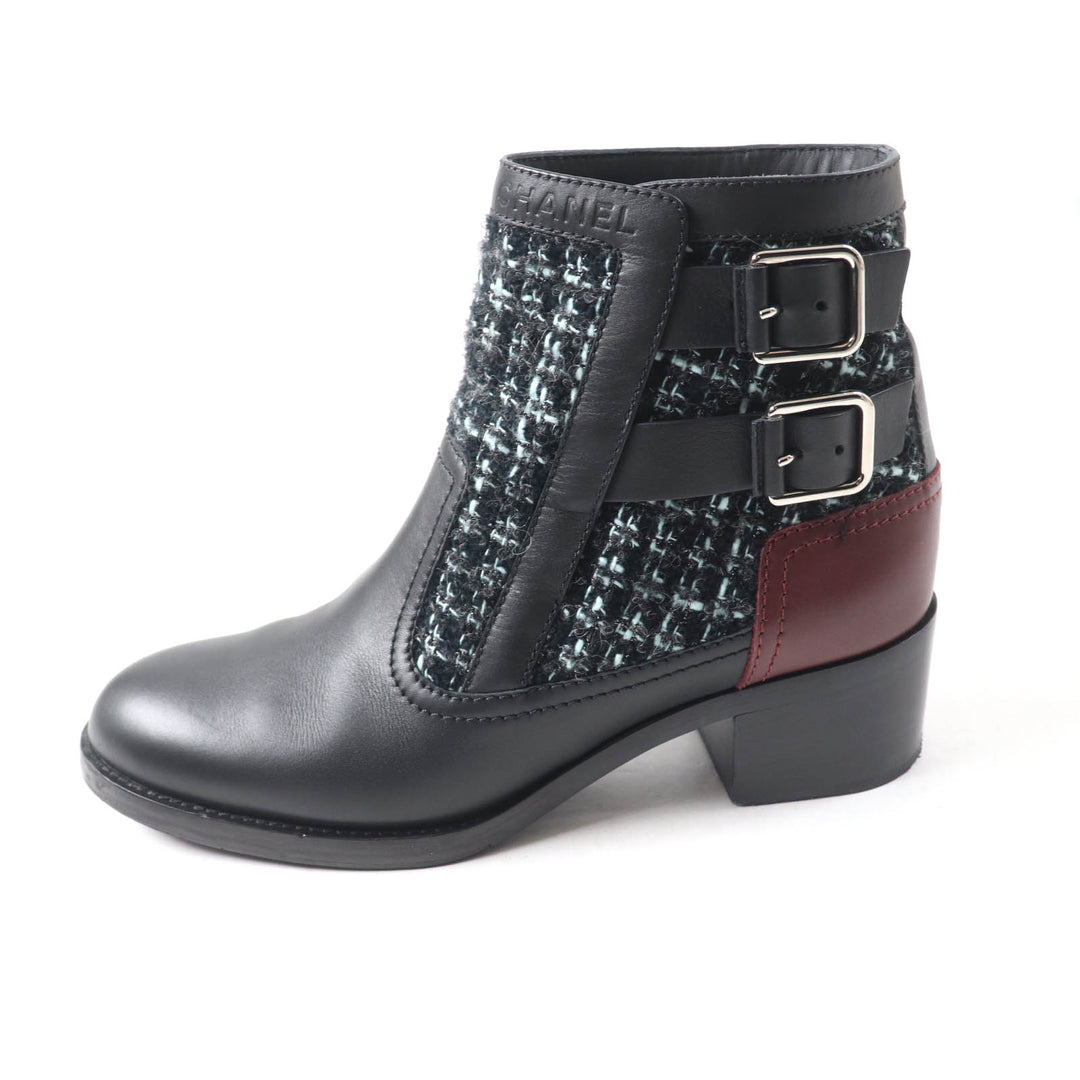 Great CHANEL Ankle boots Belt design Black light blue leather Women 22B G39334