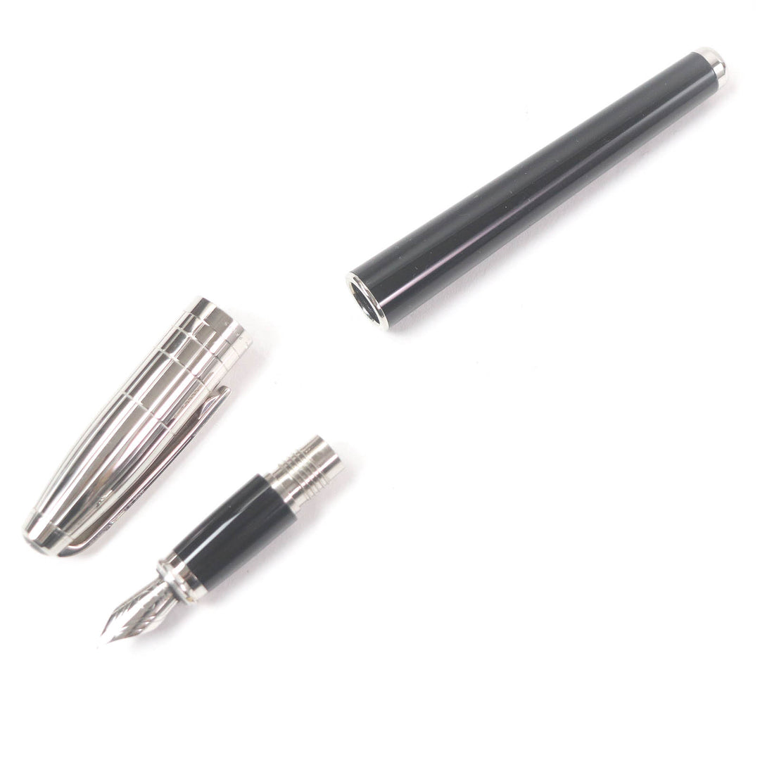 Very Good Dupont fountain pen Fidelio Cap type black 14K mens