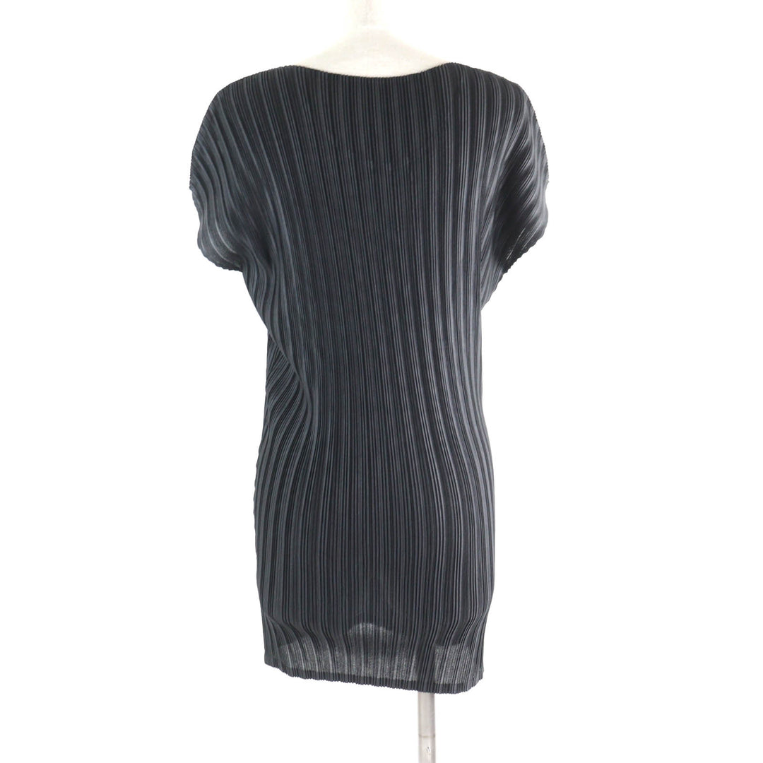 Excellent PLEATS PLEASE one piece Crew Neck French Sleeve Pleated Tunic black
