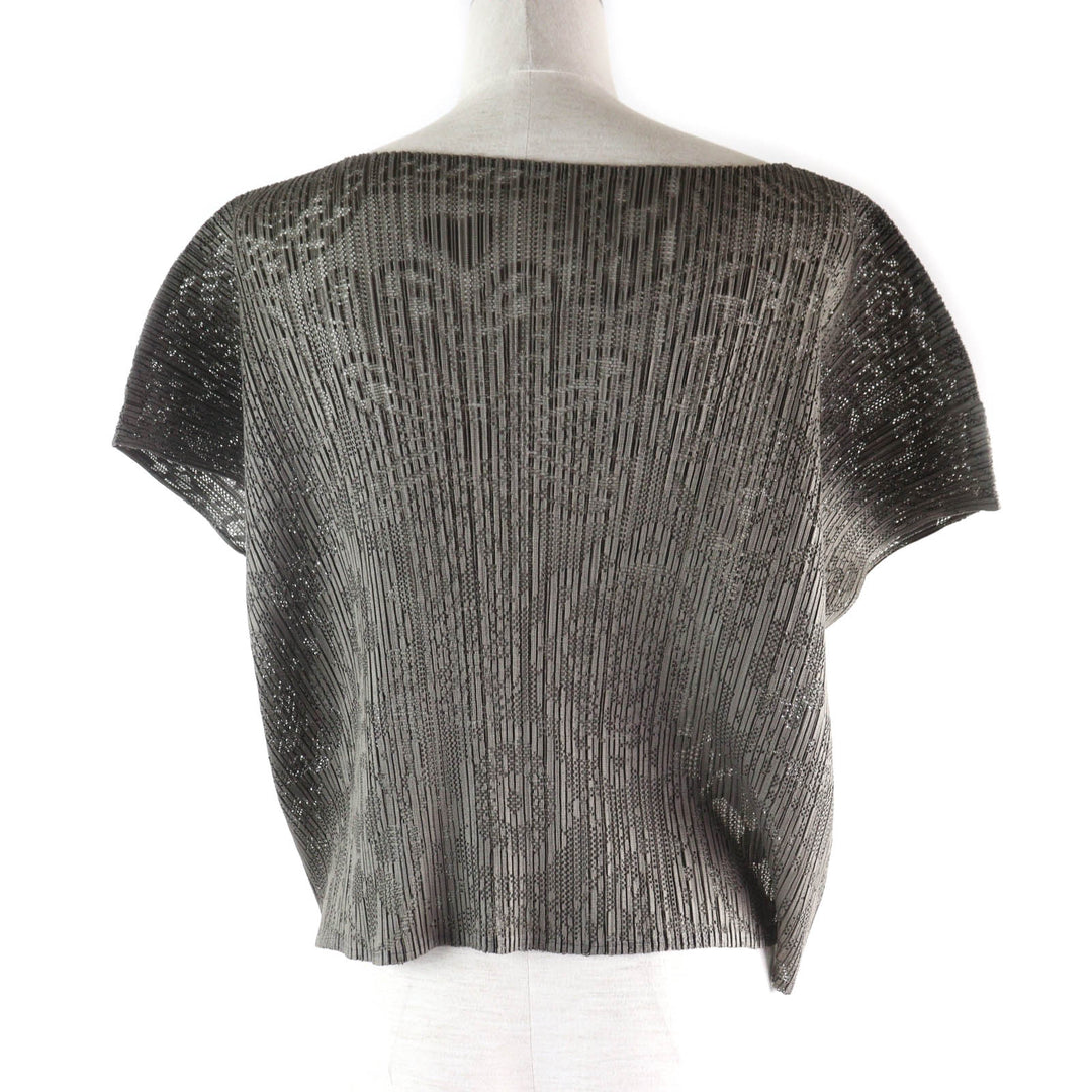 Excellent PLEATS PLEASE T-shirt Floral print All-over lace Cropped length Women
