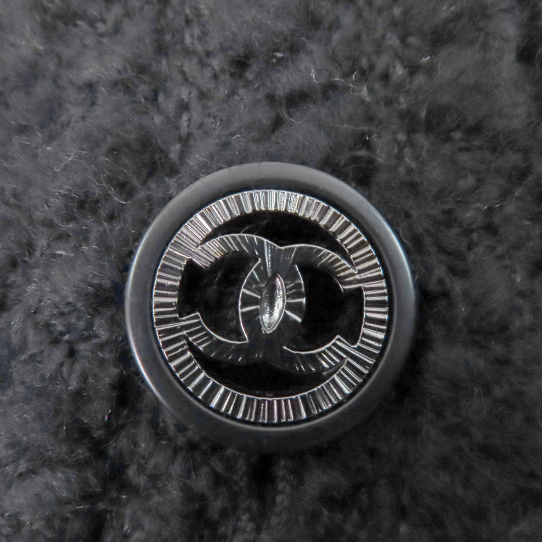 Excellent CHANEL coat Tweed with COCO Mark buttons black wool Women 34 P46625V28631