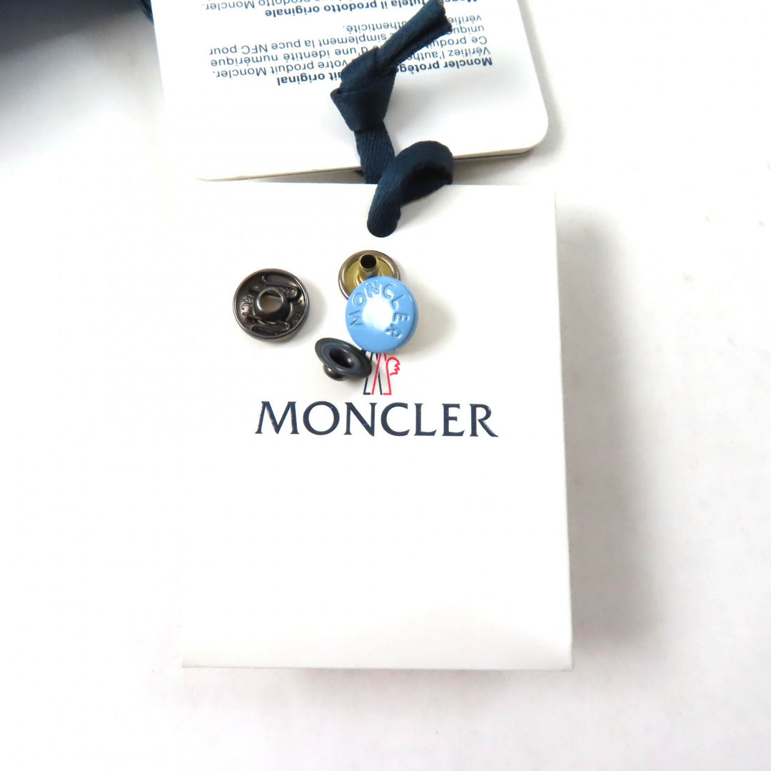 Pristine MONCLER Down vest BERNARD With logo patch Light blue Nylon Kids