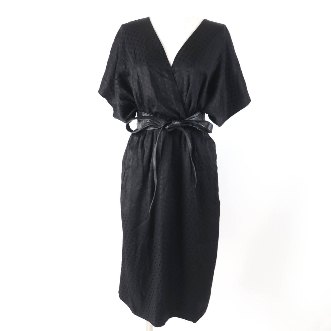 Great CELINE one piece Dot Pattern Belted V-neck black silk Women 38 2R289598D