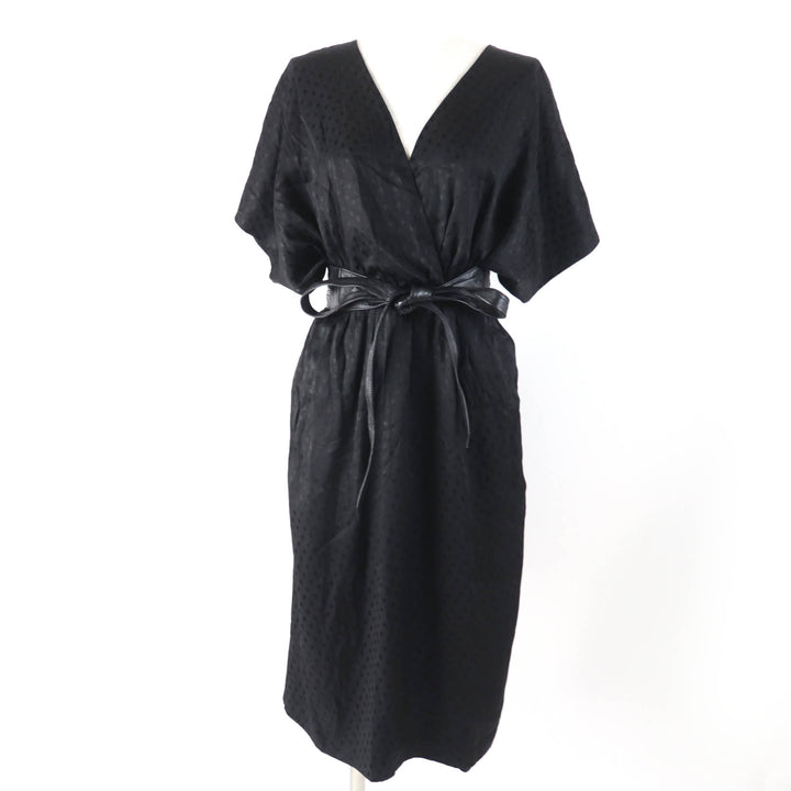 Great CELINE one piece Dot Pattern Belted V-neck black silk Women 38 2R289598D