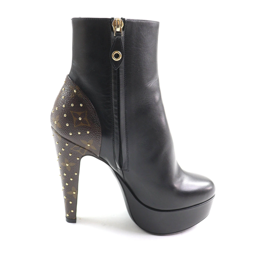 Excellent LOUIS VUITTON Ankle boots black leather Women 36