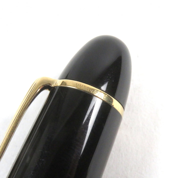 Great MONTBLANC fountain pen Meisterstuck 149 White Star logo engraved 18K mens