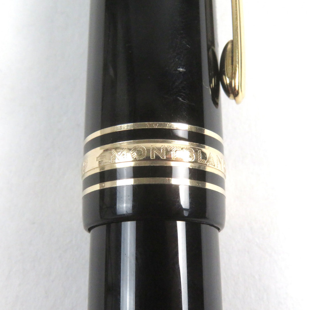 Great MONTBLANC fountain pen Meisterstuck 149 White Star logo engraved 18K mens