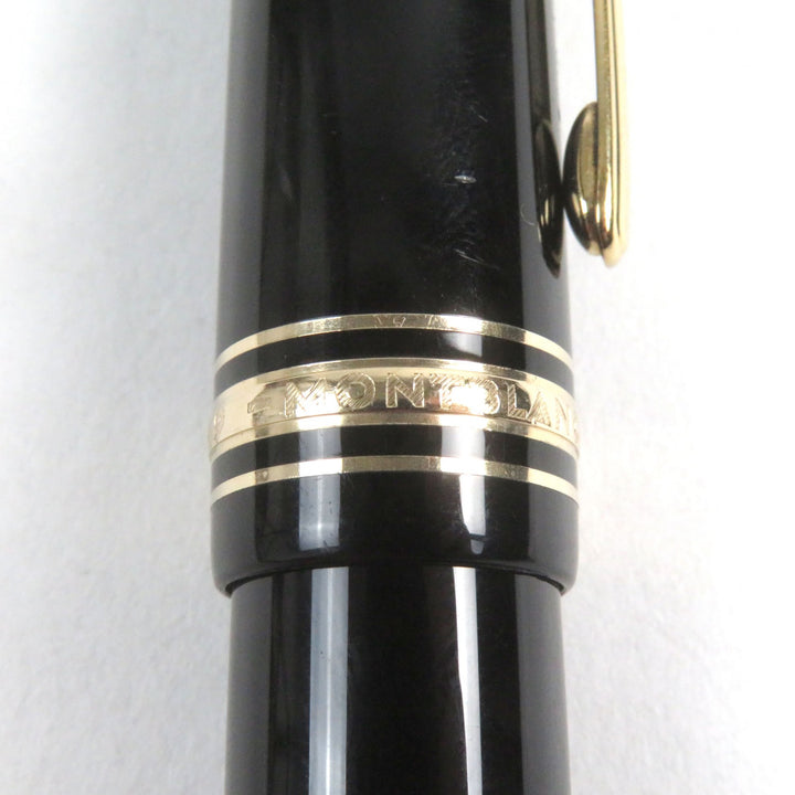Great MONTBLANC fountain pen Meisterstuck 149 White Star logo engraved 18K mens