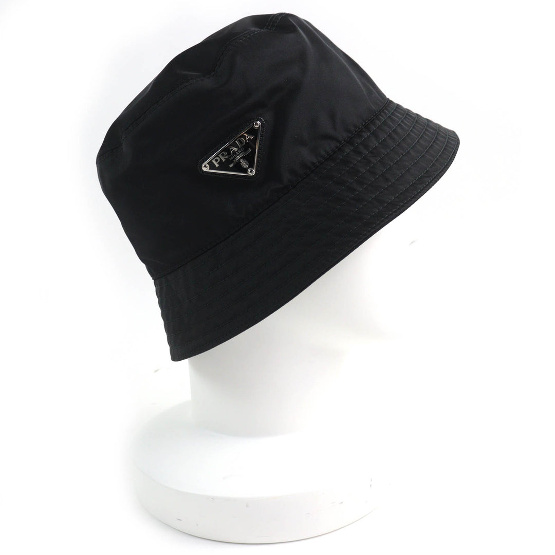Great PRADA hat Triangle logo with Re-Nylon bucket hat Women M 1HC137