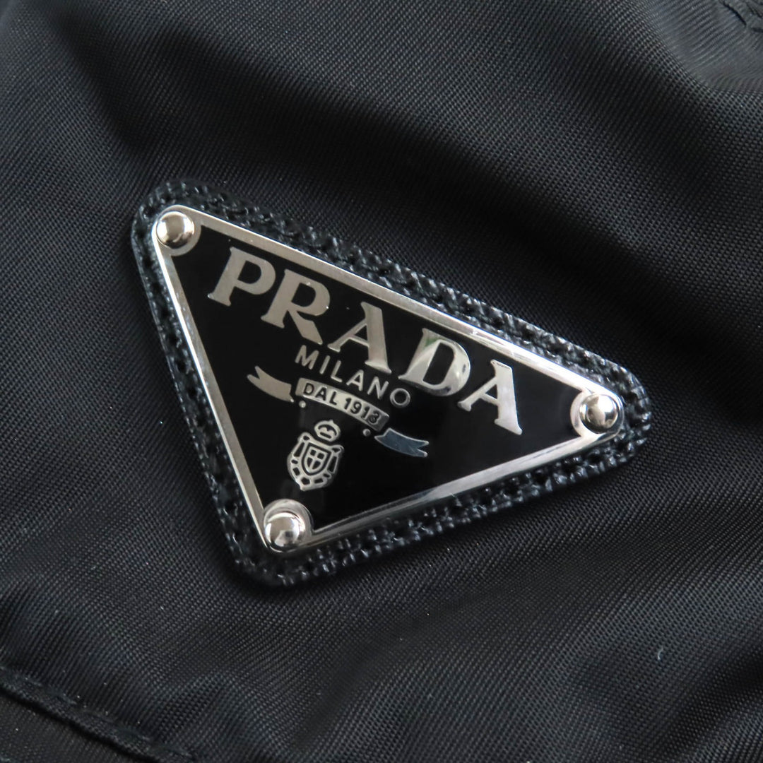 Great PRADA hat Triangle logo with Re-Nylon bucket hat Women M 1HC137