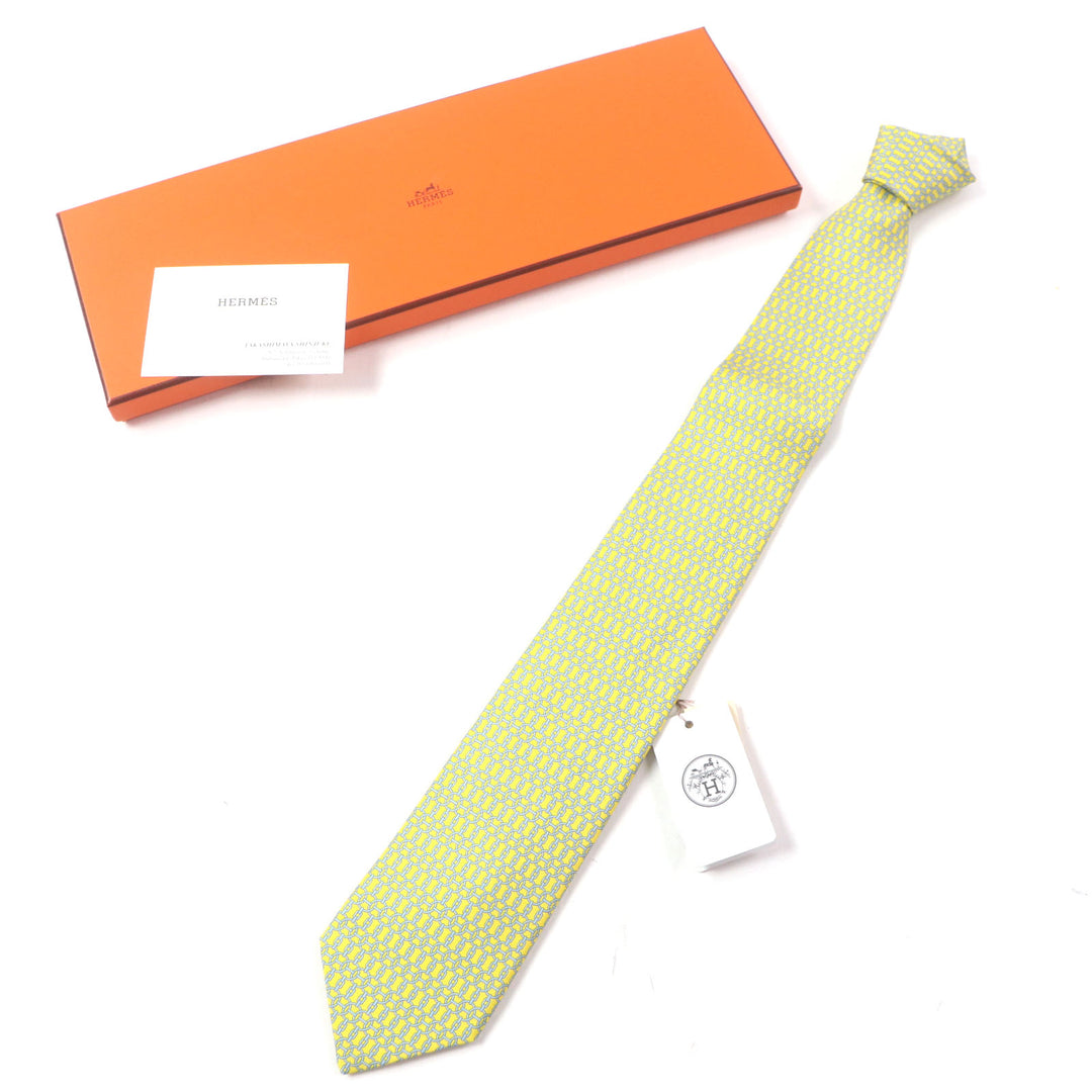 Pristine HERMES tie Purchased in 2020 Cravatt Chain All-over Pattern silk mens