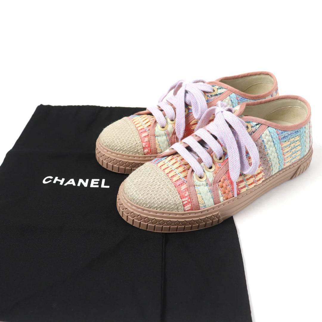 Pristine CHANEL Low cut sneakers COCO Mark Tweed Leather multicolor Women 34