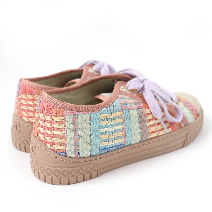 Pristine CHANEL Low cut sneakers COCO Mark Tweed Leather multicolor Women 34
