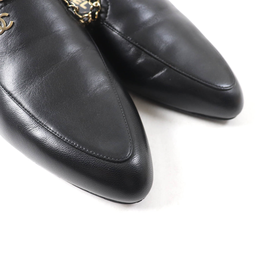 Pristine CHANEL Mule COCO Mark Chain embellished black leather Women 37.5 19A