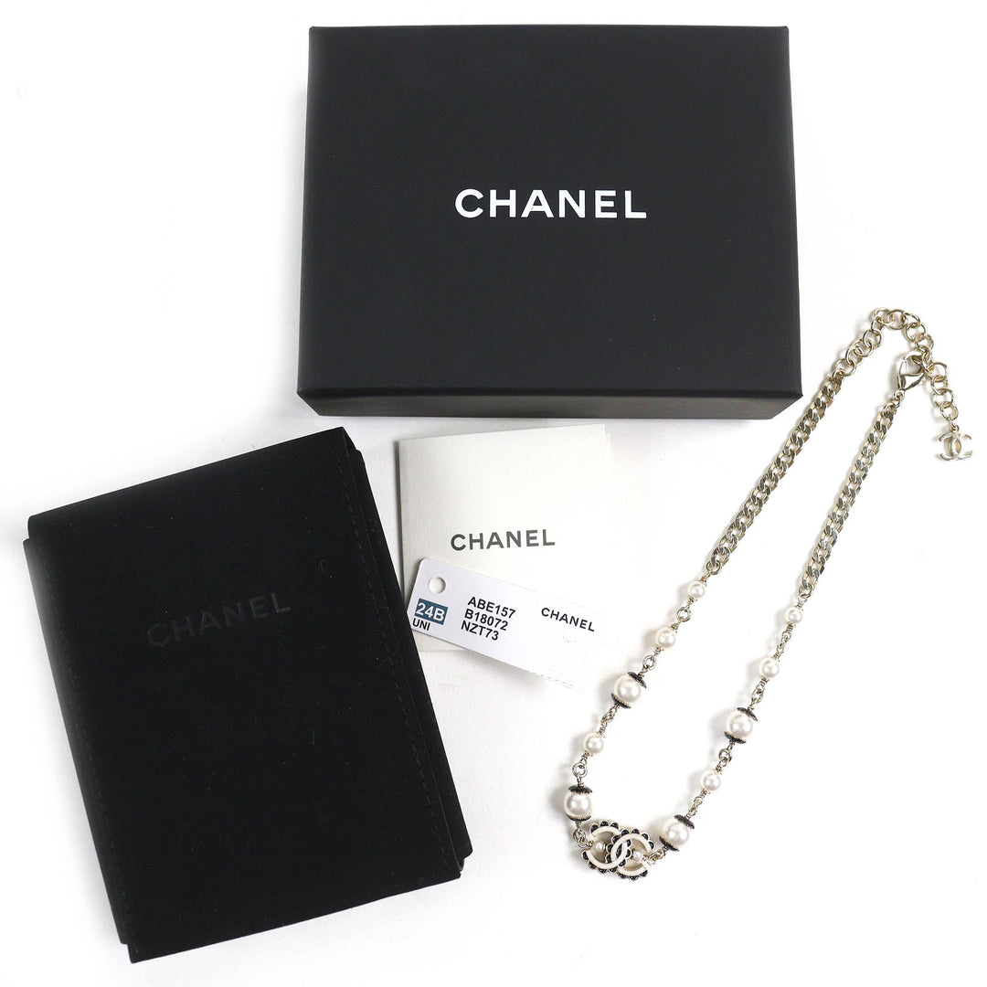 Pristine CHANEL choker COCO Mark Pearl Necklace Gold Black White Women ABE157