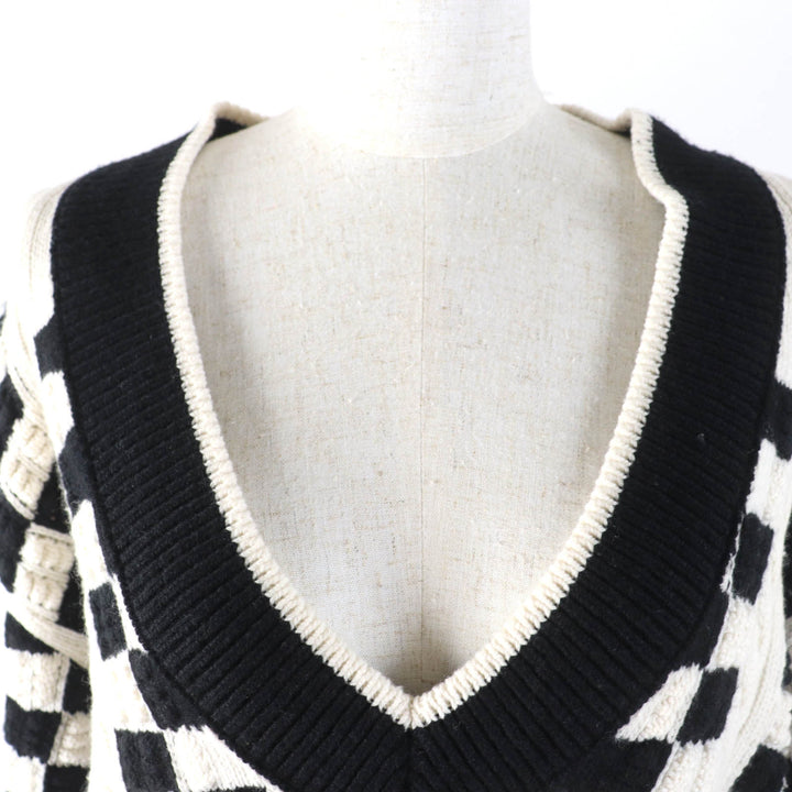 Excellent CHANEL knit COCO Mark Button Cable Knit Deep cashmere Women 38 P74123K10621