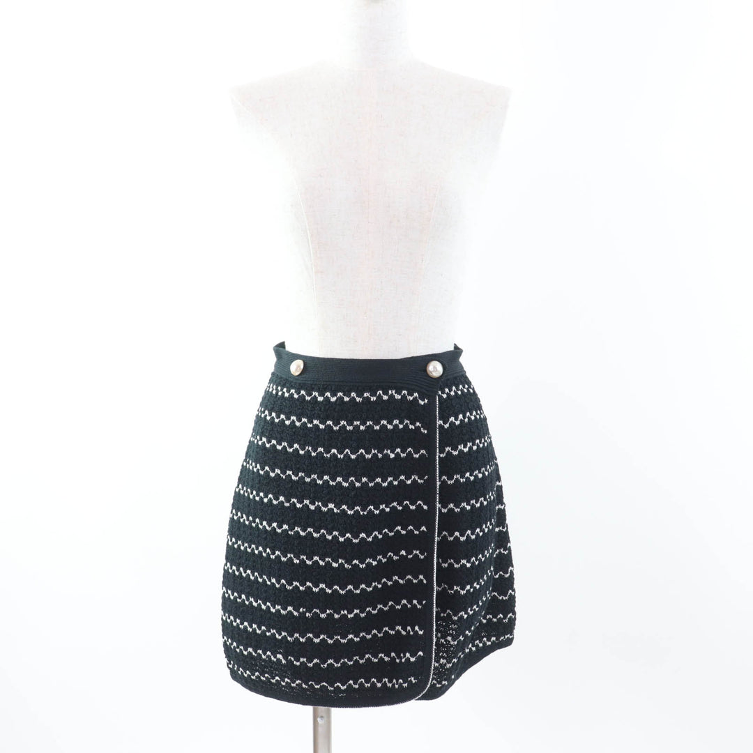 Great CHANEL Wrap skirt trapezoid Black White cotton Women 34 P49277
