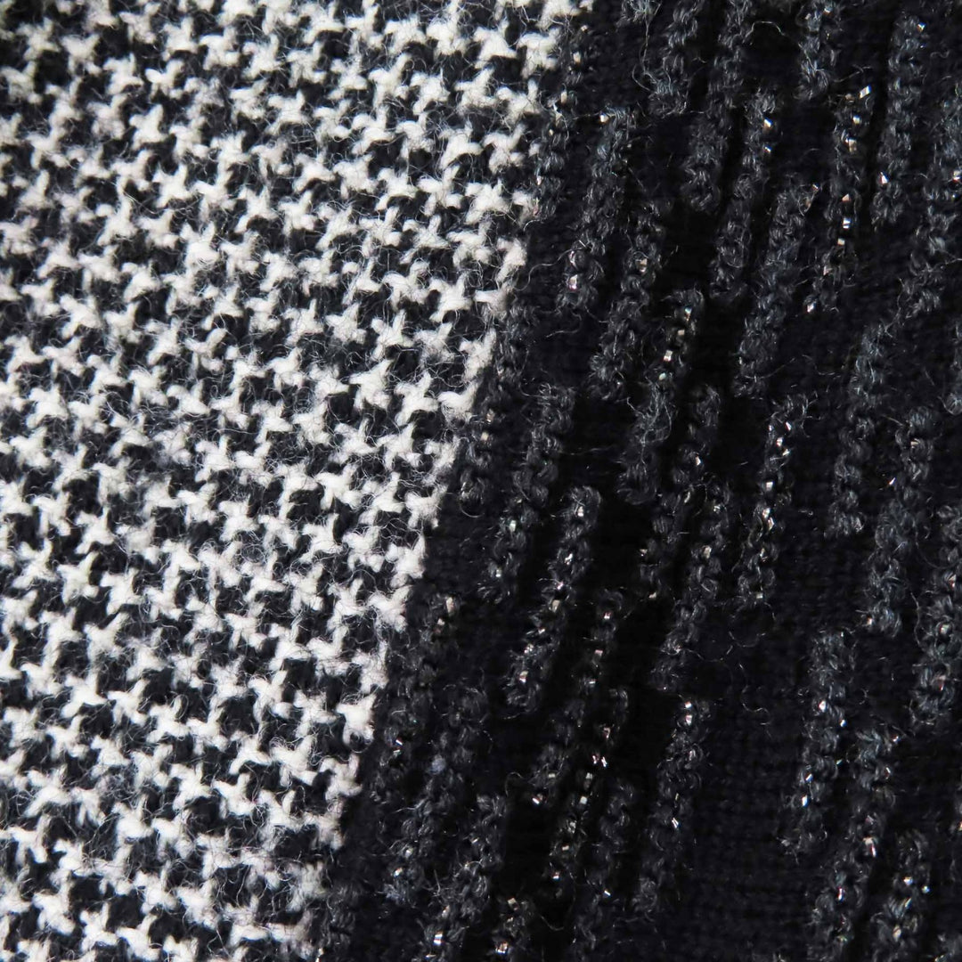Excellent CHANEL skirt Comes with COCOMark plate Black gray white wool Women 40 05A P26661