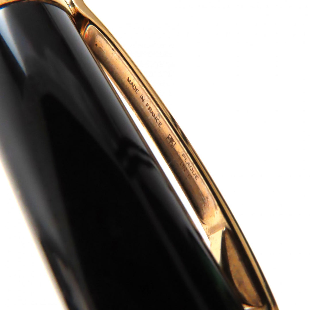 Very Good Cartier Ballpoint pen Trinity Engraved logo twist fastening black mens