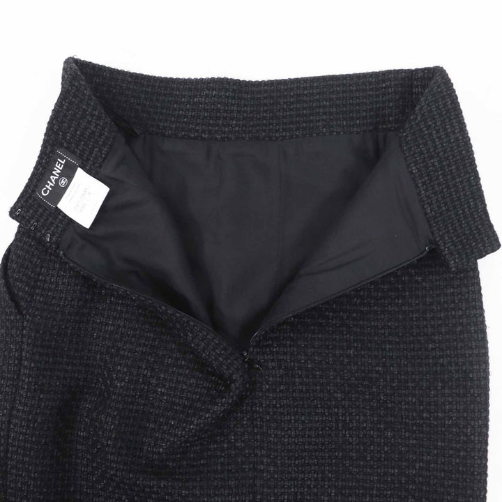 Excellent CHANEL skirt COCO Mark Tweed Knee-Length Tight Skirt black wool Women 36 P36751