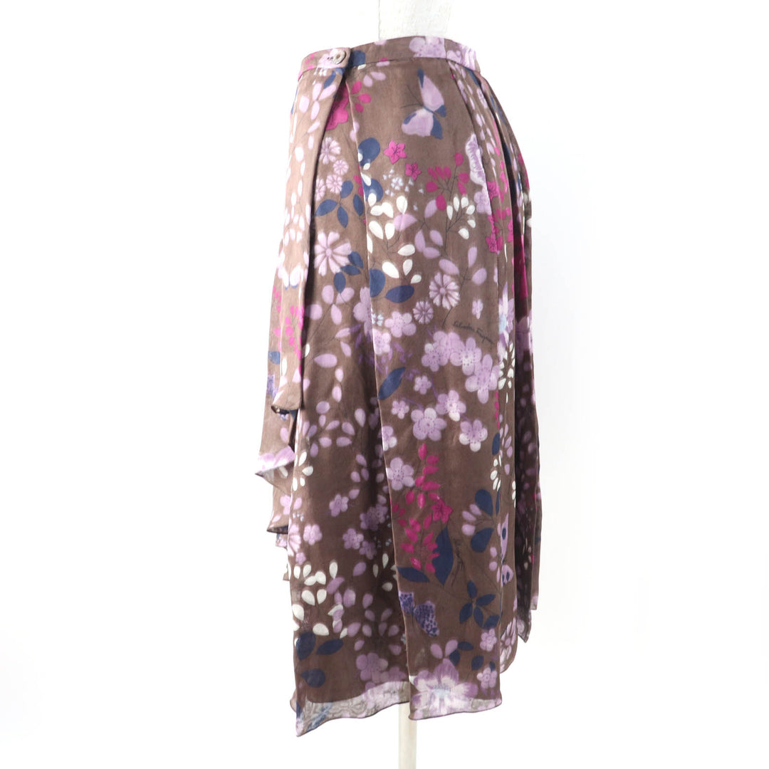 Pristine Salvatore Ferragamo flare skirt Flower and logo print Brown silk Women