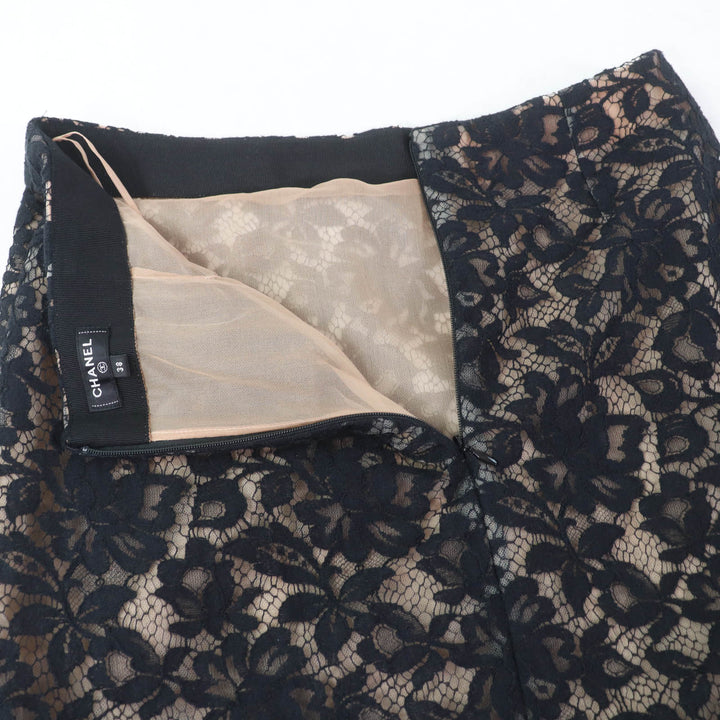 Excellent CHANEL skirt Lining: 100% silk, full lace, with lion metal Women 38