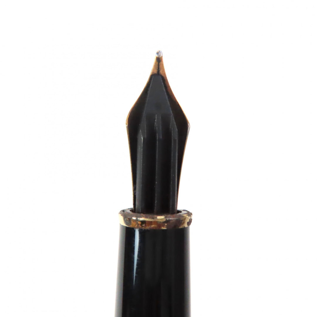 Great MONTBLANC fountain pen Meisterstück Classic Solitaire white star 18K