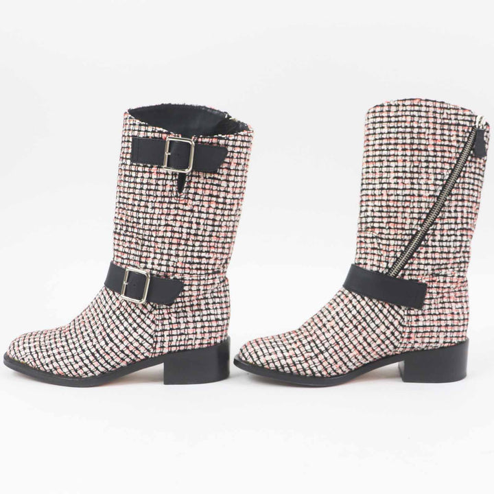 Great CHANEL Boots COCO Mark Side Zip Shoes Tweed Leather Engineer Boots tweed G27805