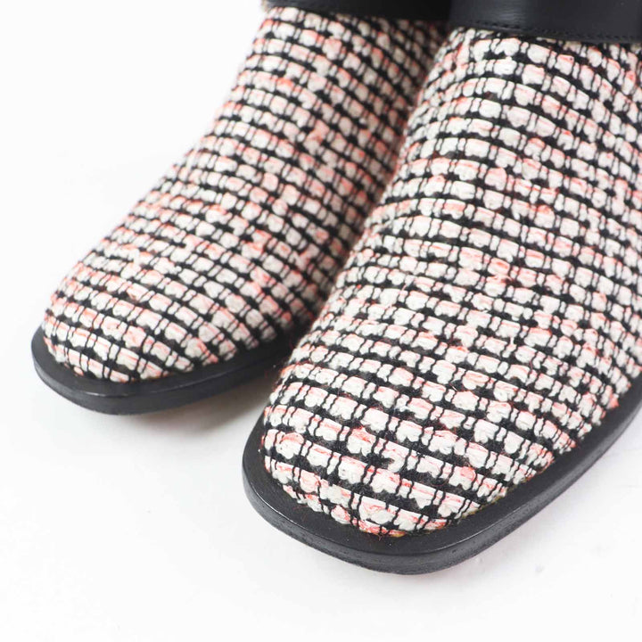 Great CHANEL Boots COCO Mark Side Zip Shoes Tweed Leather Engineer Boots tweed G27805