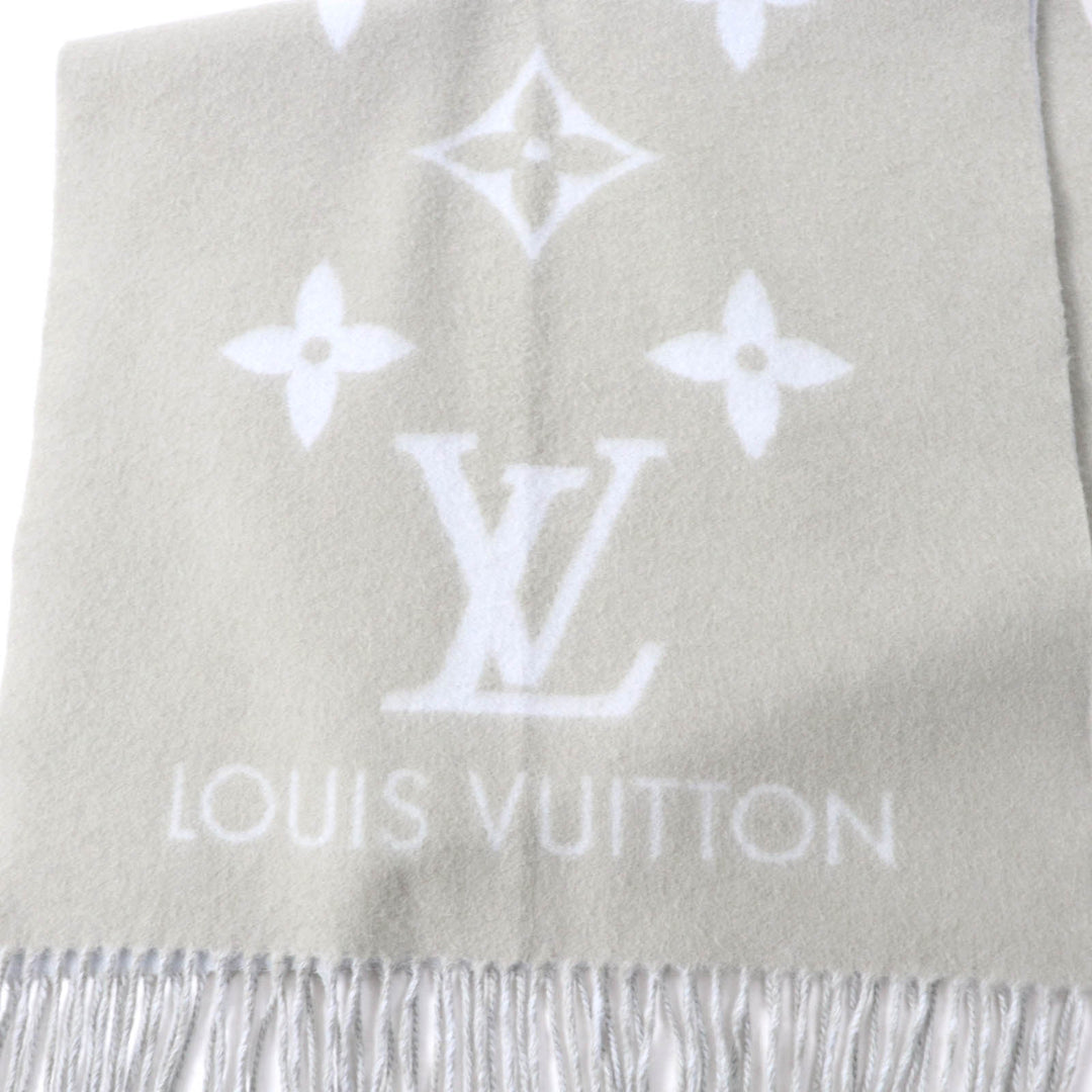 Great LOUIS VUITTON Stall Escalp Reykjavik Gray light blue cashmere M70462
