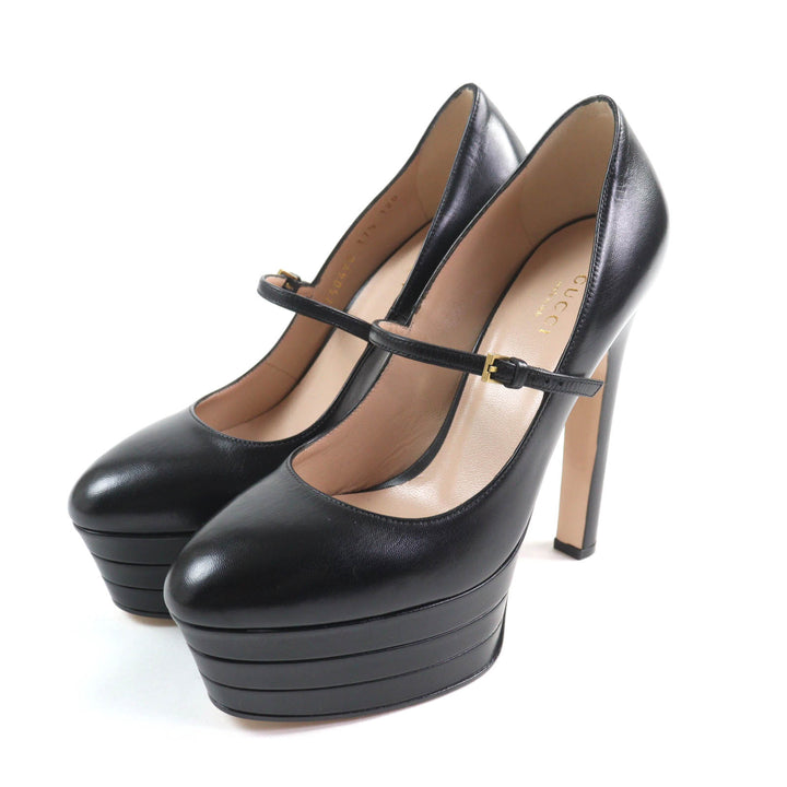 Pristine GUCCI pumps Belt design, almond toe, thick sole black leather Women