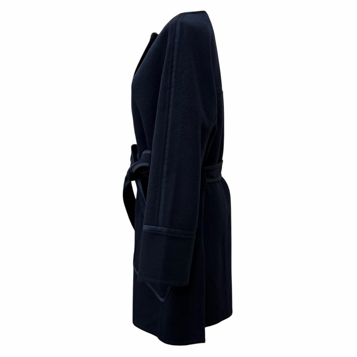 Great Loro Piana coat Belted, concealed placket, collarless Navy cashmere L
