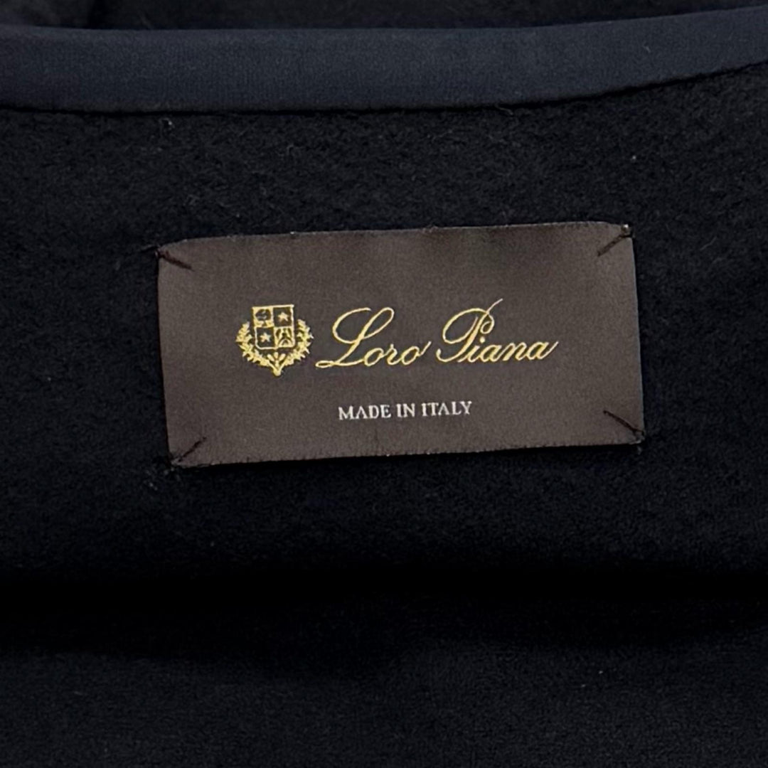 Great Loro Piana coat Belted, concealed placket, collarless Navy cashmere L