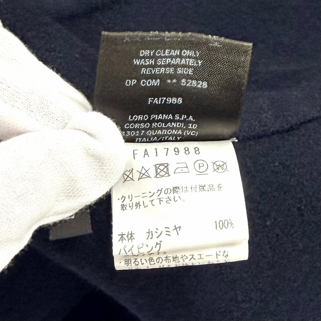 Great Loro Piana coat Belted, concealed placket, collarless Navy cashmere L