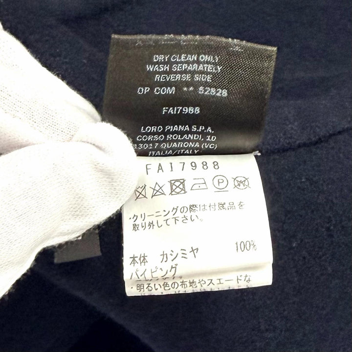 Great Loro Piana coat Belted, concealed placket, collarless Navy cashmere L