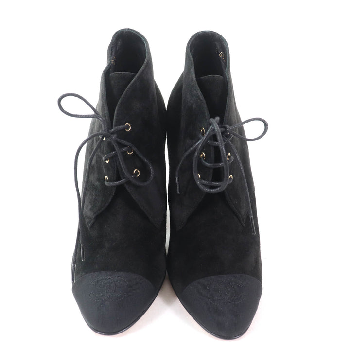 Excellent CHANEL Ankle boots COCO Mark black Suede leather Women 35.5 G33443