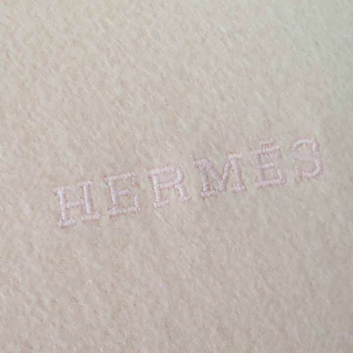 Very Good HERMES shawl Extra large with embroidered logo pink cashmere Women